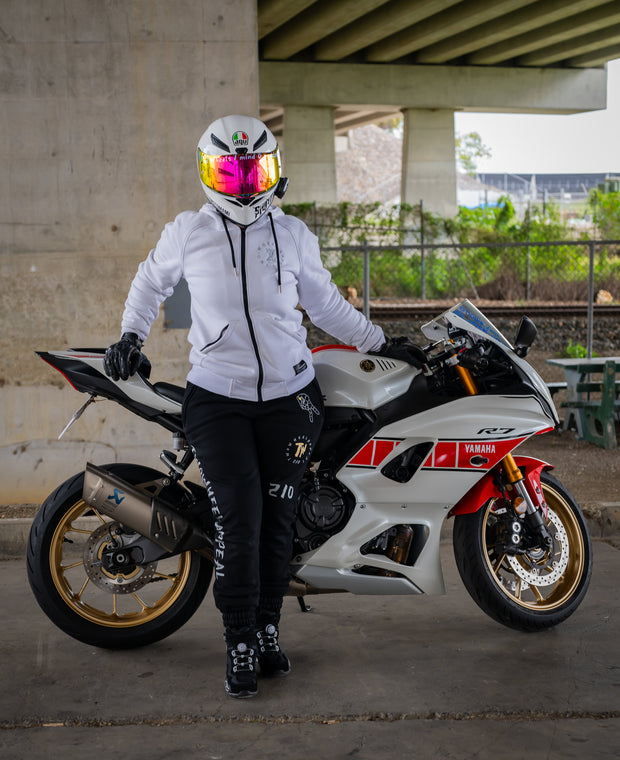 2WA™ ELITE Level II Armoured White CLASSIC Fleece Hoodie