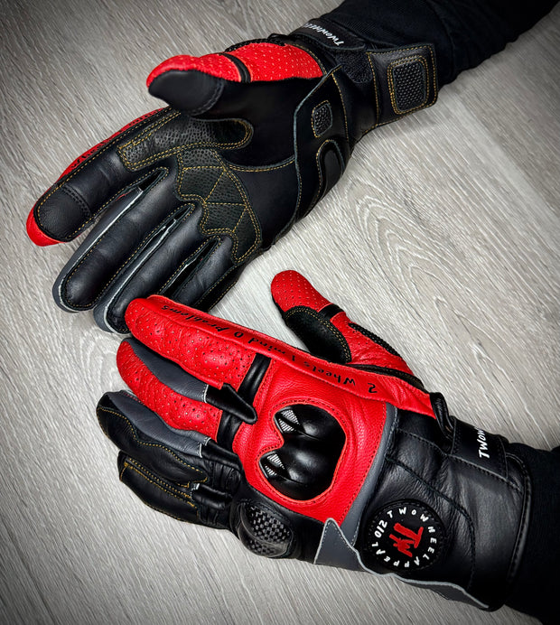 2WA™ ELITE Rich Red RESPECT Glove